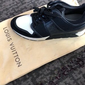 Louis Vuitton Sneaker